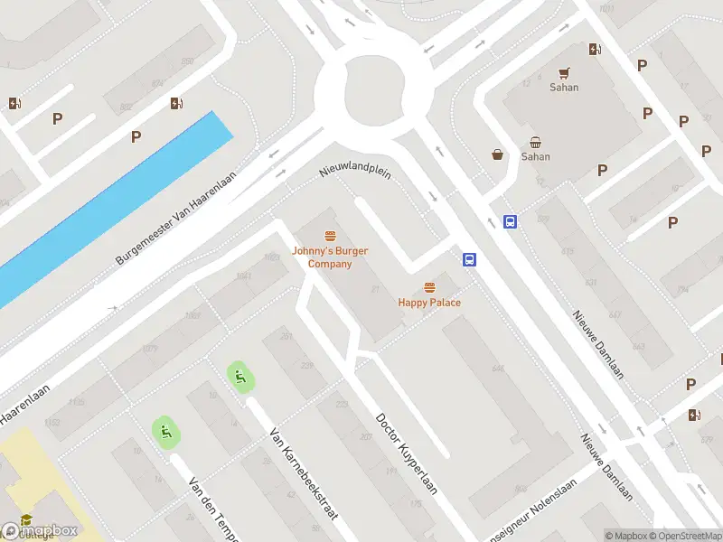 Ambulance naar de Nieuwlandplein in Schiedam