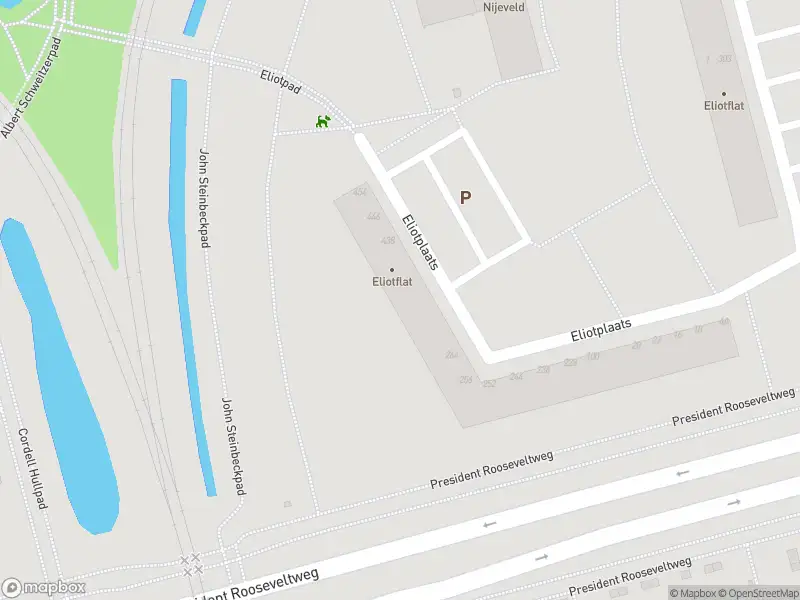 Ambulance met gepaste spoed naar de Eliotplaats in Rotterdam