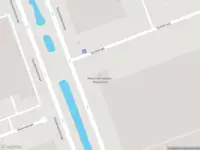 Brandweer met gepaste spoed naar de Sontstraat in Maasvlakte Rotterdam vanwege afgaan automatisch brandalarm
