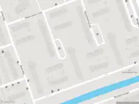 Ambulance met grote spoed naar de Naberstraat in Rotterdam