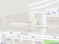 Ambulance met grote spoed naar de Crooswijksestraat in Rotterdam