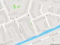 Ambulance met grote spoed naar de Weerdestein in Dordrecht
