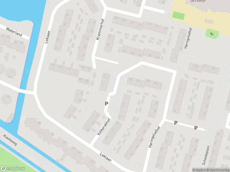 Ambulance met gepaste spoed naar de Volkerakhof in Ridderkerk