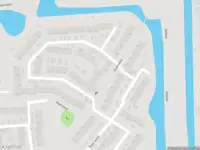 Ambulance met grote spoed naar de Baarsveen in Spijkenisse