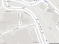 Ambulance met grote spoed naar de Marconistraat in Rotterdam