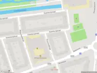 Ambulance met gepaste spoed naar de Pluimhoefstraat in Rotterdam