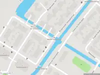 Ambulance met gepaste spoed naar de Burgemeester Pompe van Meerdervoortlaan in Voorschoten