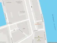 Brandweer met gepaste spoed naar de Lloydstraat in Rotterdam vanwege afgaan automatisch brandalarm