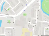 Ambulance met gepaste spoed naar de Rivierforel in Leiden