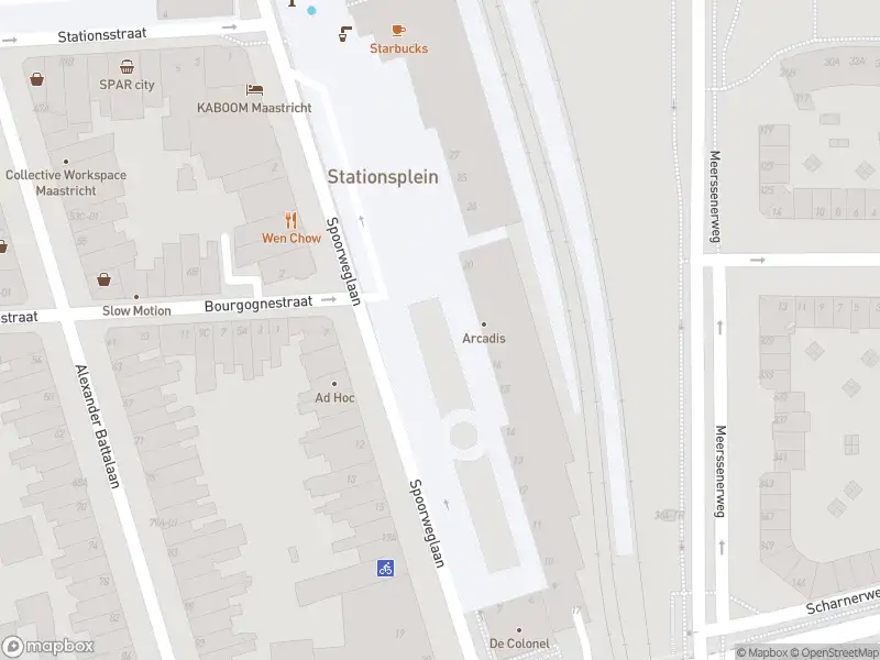 Brandweer met gepaste spoed naar de Stationsplein in Maastricht