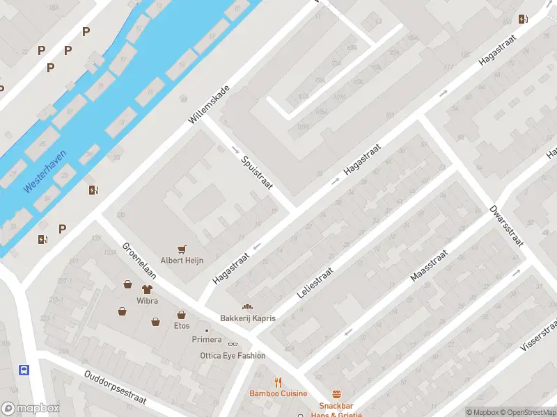 Ambulance met grote spoed naar de Hagastraat in Schiedam