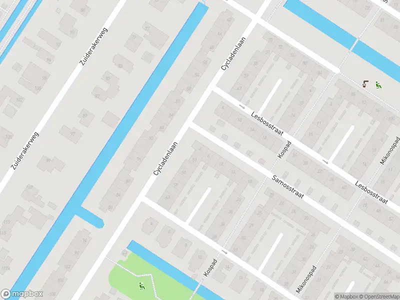 Ambulance met gepaste spoed naar de Samosstraat in Amsterdam