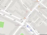 Ambulance met gepaste spoed naar de Schieweg in Rotterdam