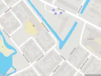 Ambulance met grote spoed naar de Blokweersingel in Alblasserdam