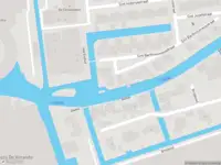Ambulance met gepaste spoed naar de Sint Bartholomeusstraat in Poeldijk
