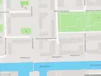 Ambulance met gepaste spoed naar de Kenau Simons Hasselaarstraat in Amsterdam