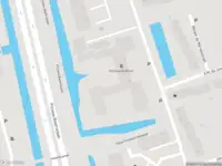 Brandweer met gepaste spoed naar de Adama van Scheltemaplein in Delft vanwege een liftopsluiting
