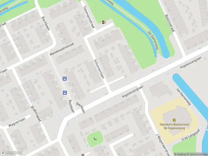 Ambulance met gepaste spoed naar de Schumannlaan in Spijkenisse