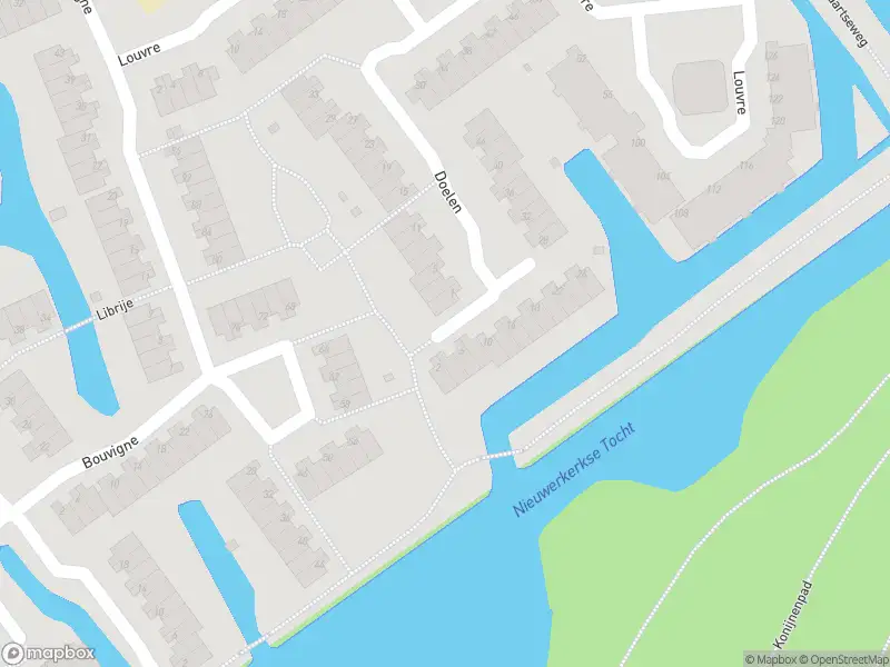 Ambulance met gepaste spoed naar de Doelen in Capelle aan den IJssel