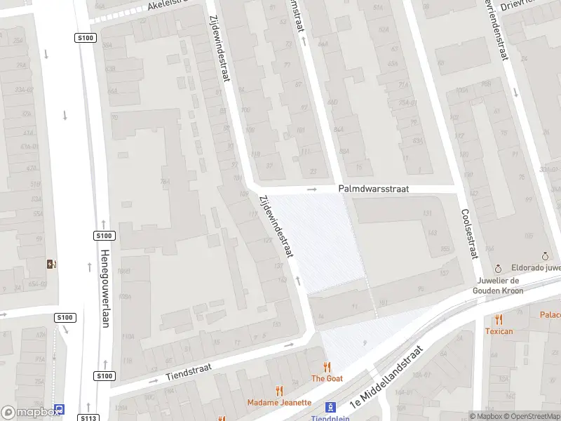 Ambulance met grote spoed naar de Zijdewindestraat in Rotterdam