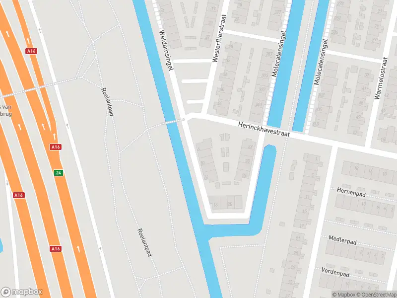 Ambulance met gepaste spoed naar de Hoevelakensingel in Rotterdam