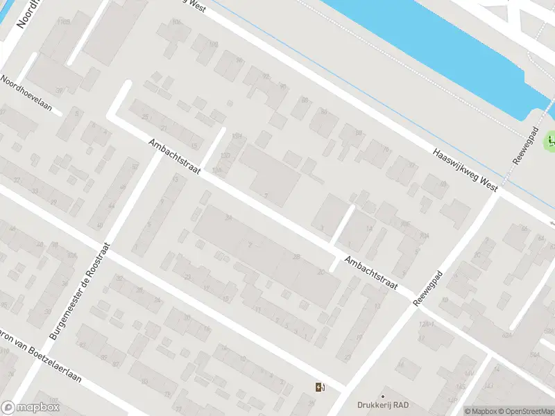Ambulance met grote spoed naar de Ambachtstraat in Dordrecht