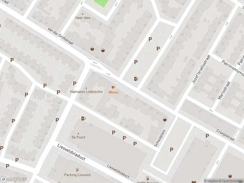 Ambulance met grote spoed naar de Van Schravendijkplein in Vlaardingen