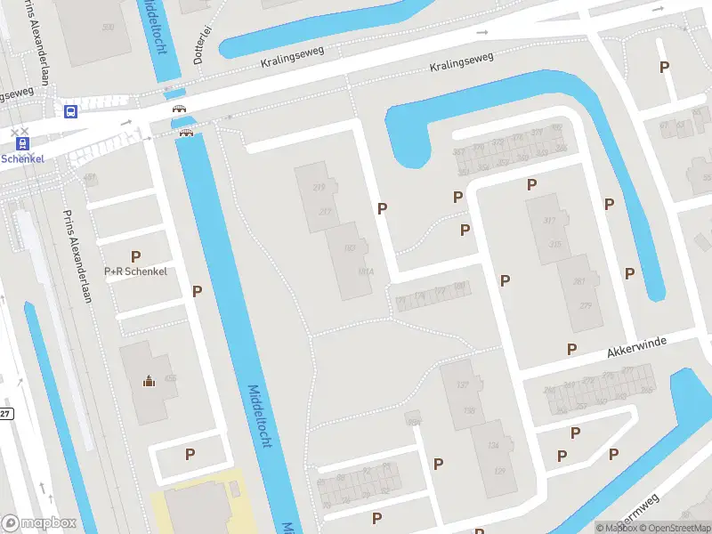 Ambulance met gepaste spoed naar de Akkerwinde in Capelle aan den IJssel