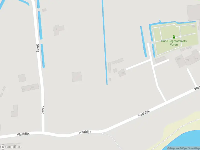 Ambulance met grote spoed naar de Waaldijk in Vuren