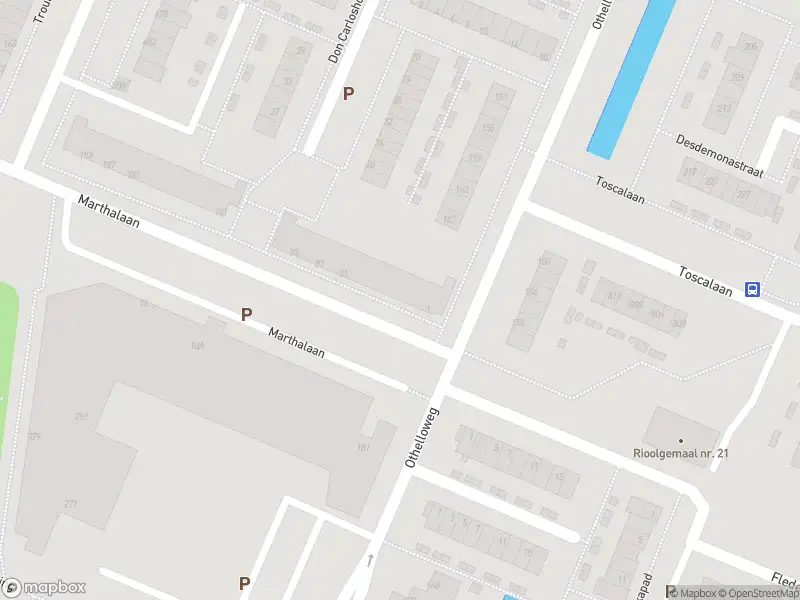 Ambulance met gepaste spoed naar de Marthalaan in Hoogvliet Rotterdam