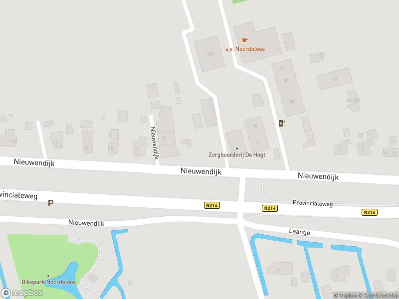Ambulance met grote spoed naar de Nieuwendijk in Noordeloos