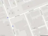 Ambulance met gepaste spoed naar de Claes Tillyweg in Haarlem