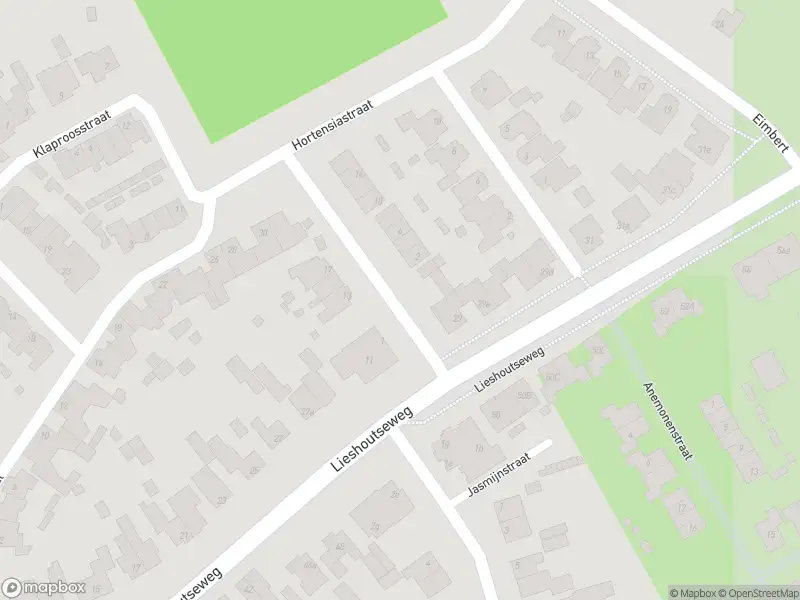 Brandweer met grote spoed naar de Pastoor Pankenstraat in Sint-Oedenrode vanwege voertuigbrand