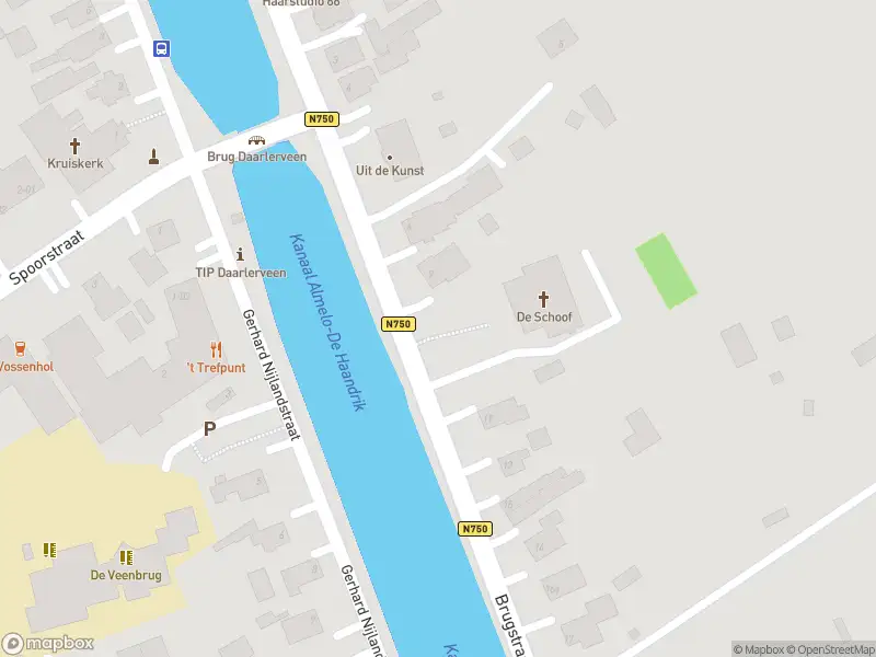 Brandweer met gepaste spoed naar de Kerkstraat in Daarlerveen vanwege afhijsen patient