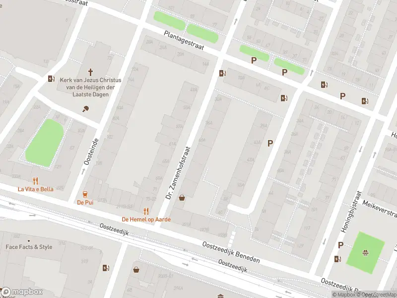 Ambulance met grote spoed naar de Dr. Zamenhofstraat in Rotterdam