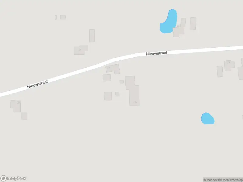 Brandweer met gepaste spoed naar de Nieuwstraat in Heesch vanwege een buitenbrand