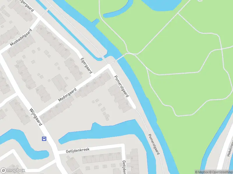 Brandweer met gepaste spoed naar de Pomerolgaard in Spijkenisse vanwege een buitenbrand