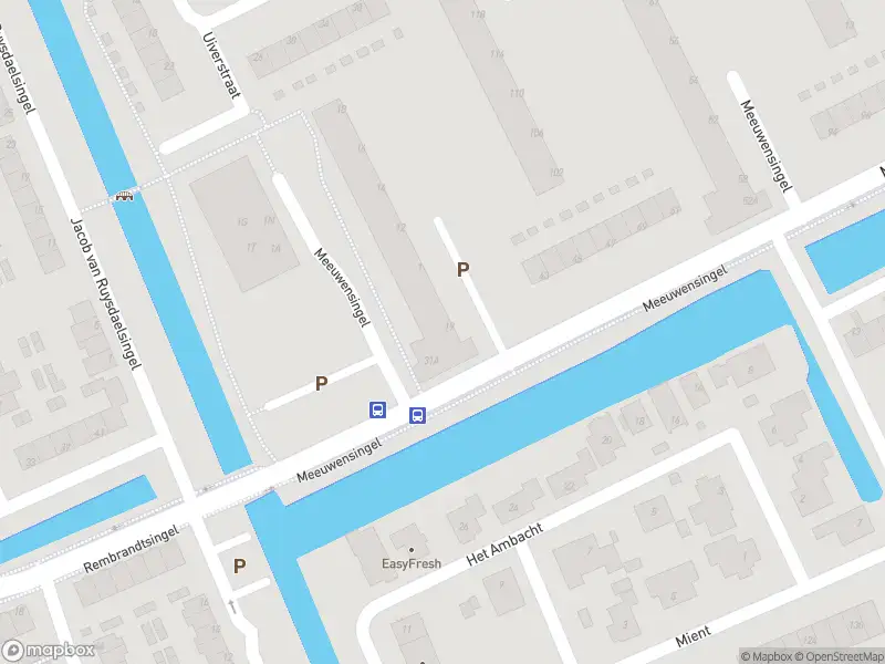 Ambulance met grote spoed naar de Meeuwensingel in Capelle aan den IJssel