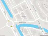 Brandweer met gepaste spoed naar de Amerigo Vespucciweg in Almere vanwege een buitenbrand