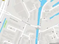 Brandweer met grote spoed naar de Weidelaan in Zoeterwoude vanwege waarnemen gaslucht