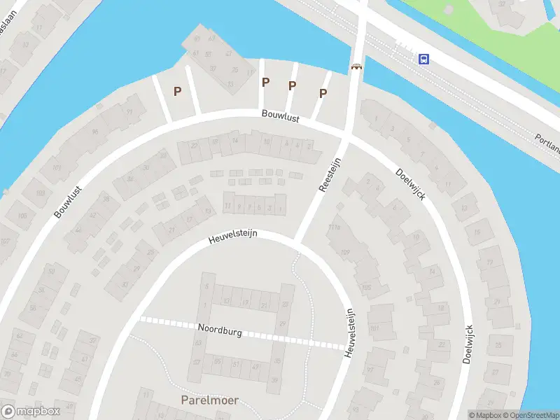 Brandweer met grote spoed naar de Heuvelsteijn in Rhoon vanwege waarnemen gaslucht