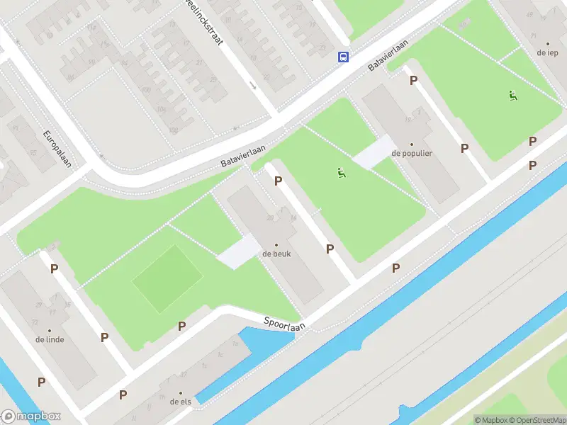 Ambulance met gepaste spoed naar de De Beuk in Nieuwerkerk aan den IJssel