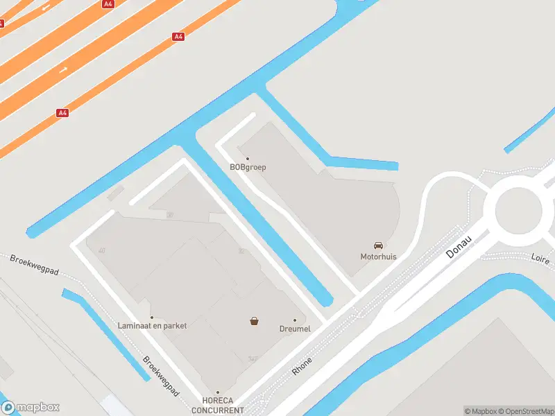 Ambulance met grote spoed naar de Rhone in 's-Gravenhage