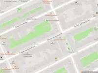 Ambulance met gepaste spoed naar de Hemonystraat in Amsterdam