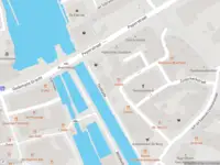 Ambulance met gepaste spoed naar de Oostkade in Zaandam