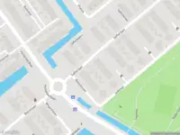 Ambulance met grote spoed naar de Robijnhoven in Rhoon