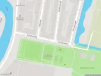 Ambulance met gepaste spoed naar de Schuttersweg in Rotterdam