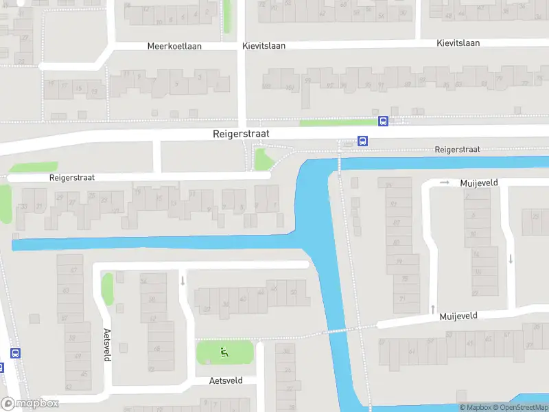 Brandweer met gepaste spoed naar de Reigerstraat in Vinkeveen