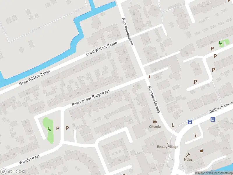 Ambulance met grote spoed naar de Post van der Burgstraat in Delfgauw