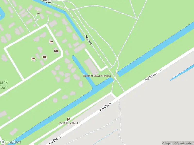 Ambulance met grote spoed naar de Oostpoortweg in Delft